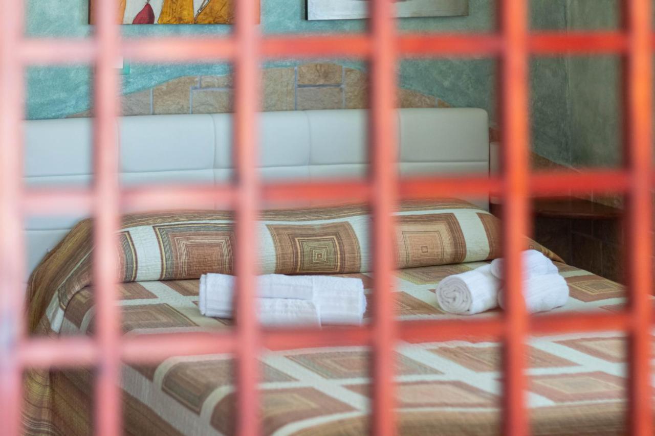 Roccabianca Rooms & Studios Stintino Kültér fotó